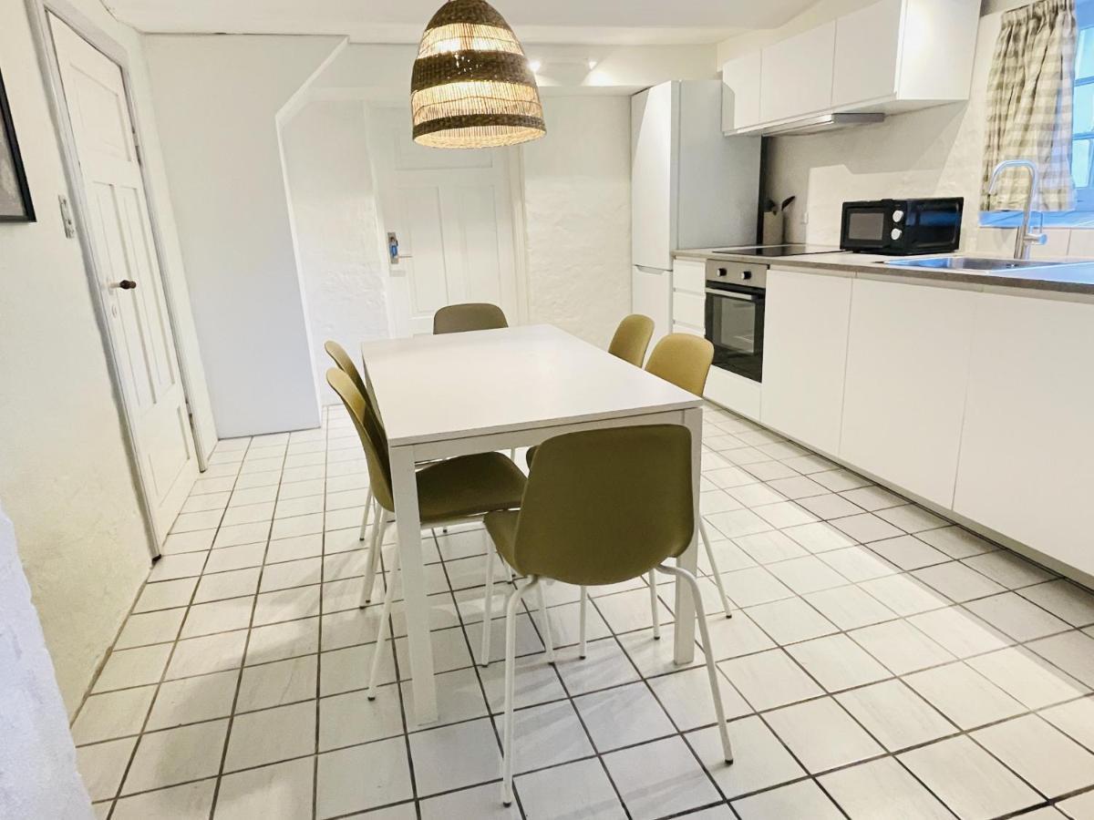 Aday - Aalborg Mansion - Charming 3 Bedroom Apartment 외부 사진
